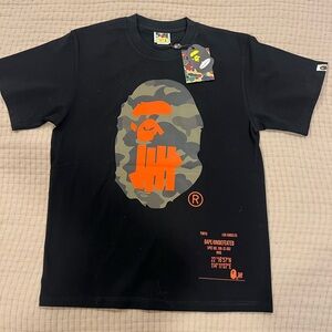 Bape Undefeated Black Camo Tee Shirt Size Small New in Bag.